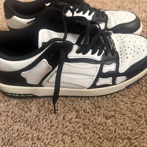 Amiri skel top low black and white